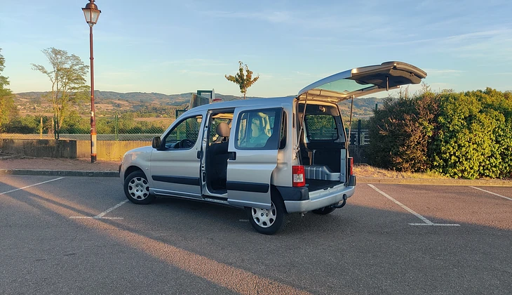 location-PEUGEOT-Villeurbanne-roadstr