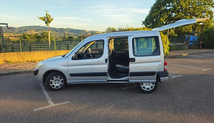 location-PEUGEOT-Villeurbanne-roadstr