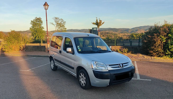 location-PEUGEOT-Villeurbanne-roadstr