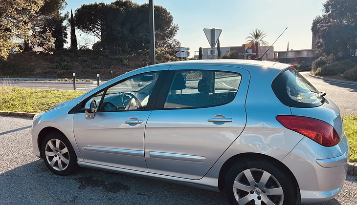 location-PEUGEOT-Montpellier-roadstr