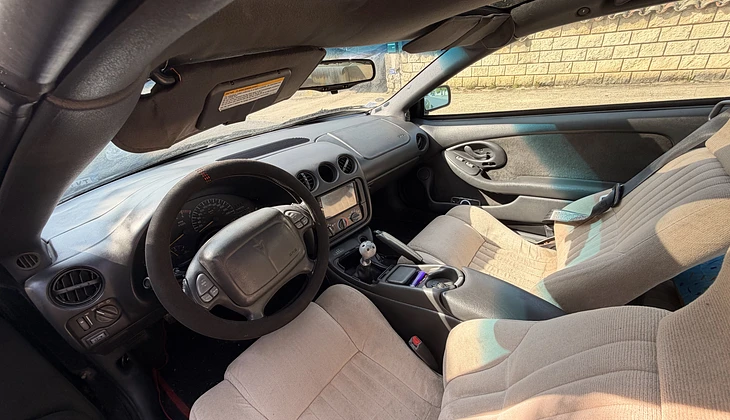 location-PONTIAC-Ligny-en-Barrois-roadstr