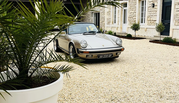 location-PORSCHE-Moulidars-roadstr