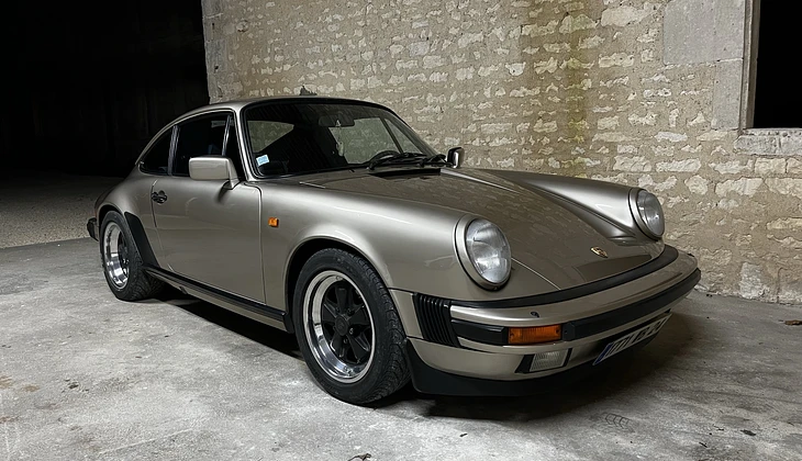 location-PORSCHE-Moulidars-roadstr