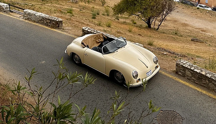 location-PORSCHE-Grimaud-roadstr