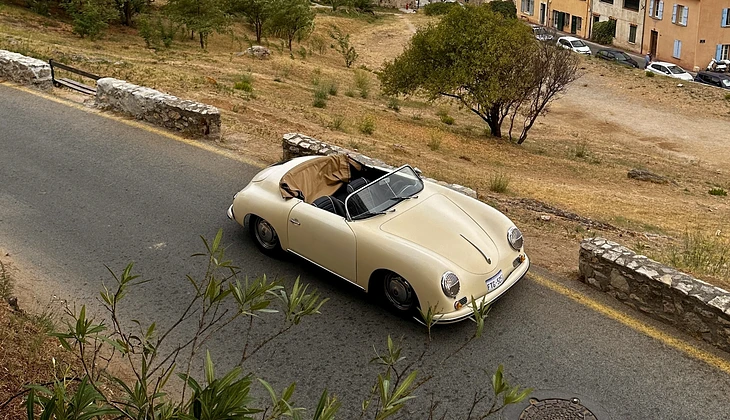 location-PORSCHE-Grimaud-roadstr