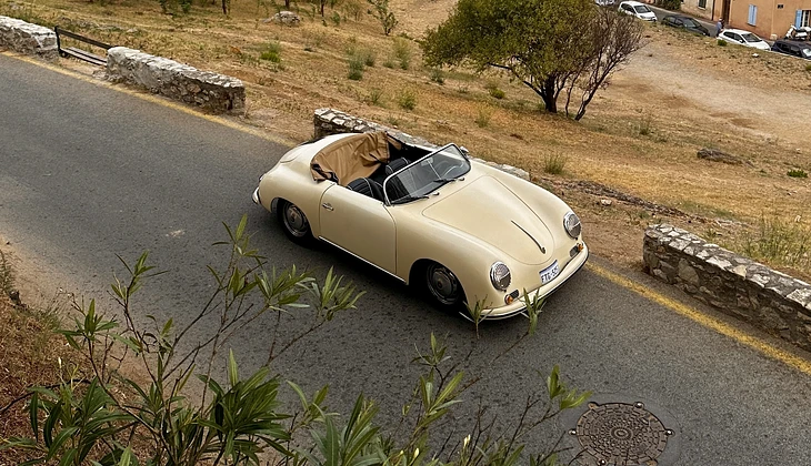 location-PORSCHE-Roussillon-roadstr