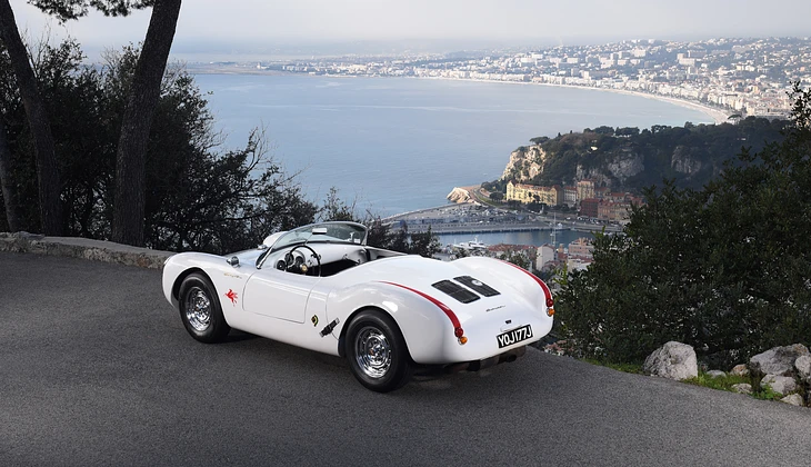 location-PORSCHE-Nice-roadstr