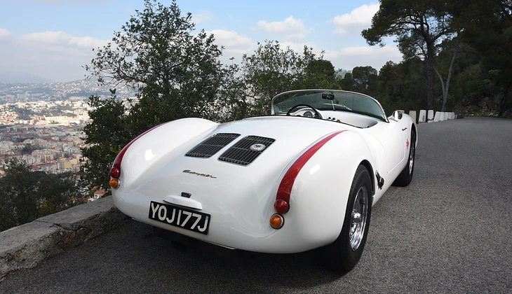 location-PORSCHE-Nice-roadstr