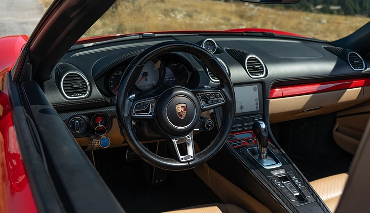 location-PORSCHE-Nice-roadstr