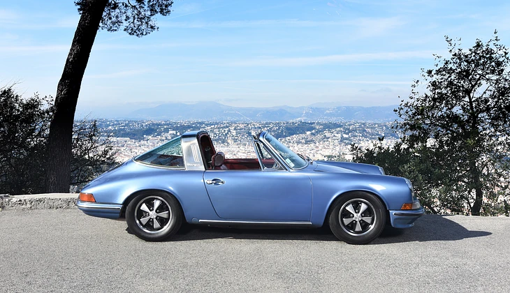 location-PORSCHE-Nice-roadstr