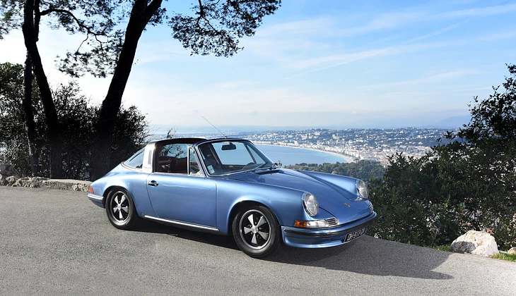 location-PORSCHE-Nice-roadstr