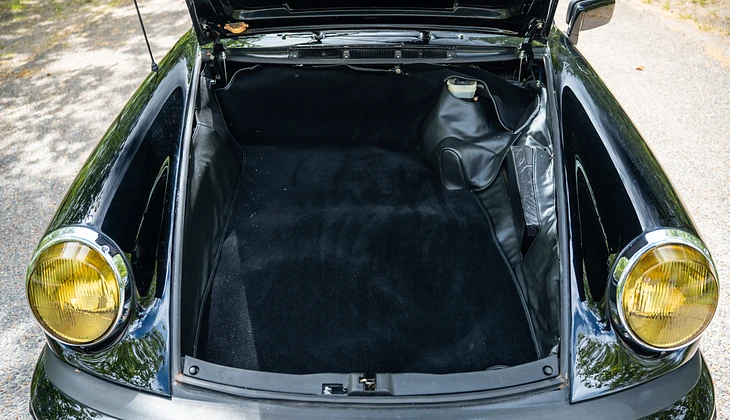 location-PORSCHE-Courbevoie-roadstr