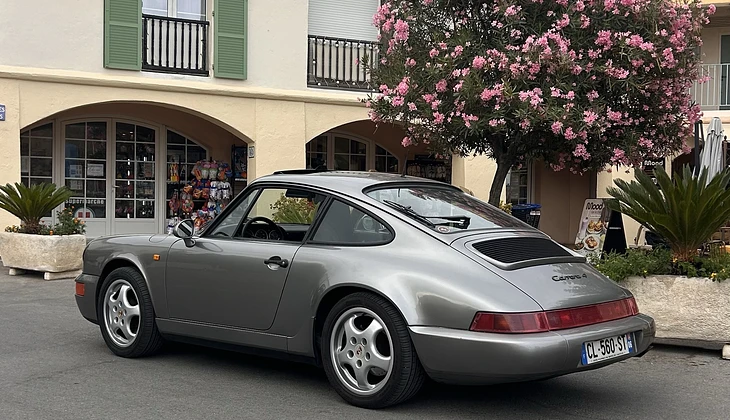 location-PORSCHE-Grimaud-roadstr