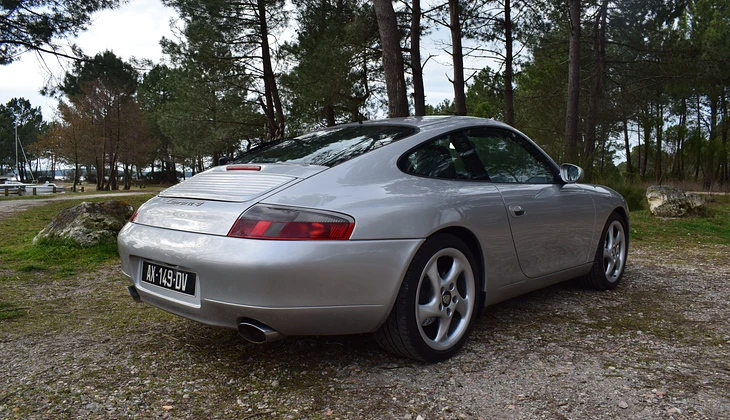 location-PORSCHE-Le Taillan-Médoc-roadstr