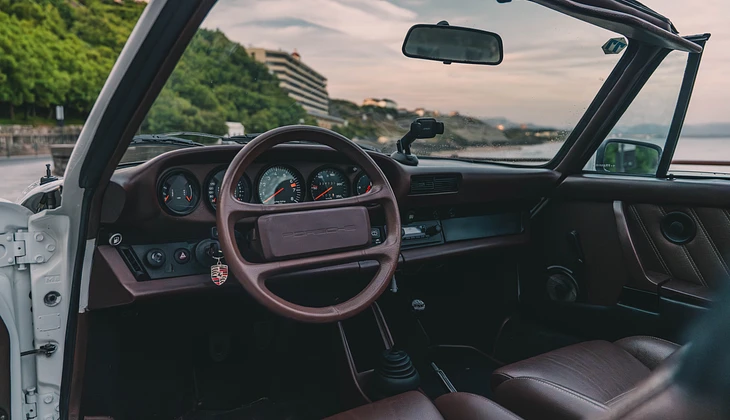 location-PORSCHE-Biarritz-roadstr