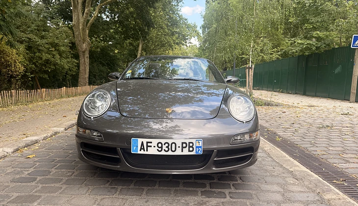 location-PORSCHE-Les Lilas-roadstr