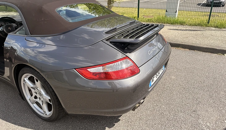 location-PORSCHE-Les Lilas-roadstr