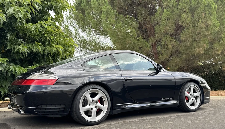 location-PORSCHE-Fontenay-le-Comte-roadstr