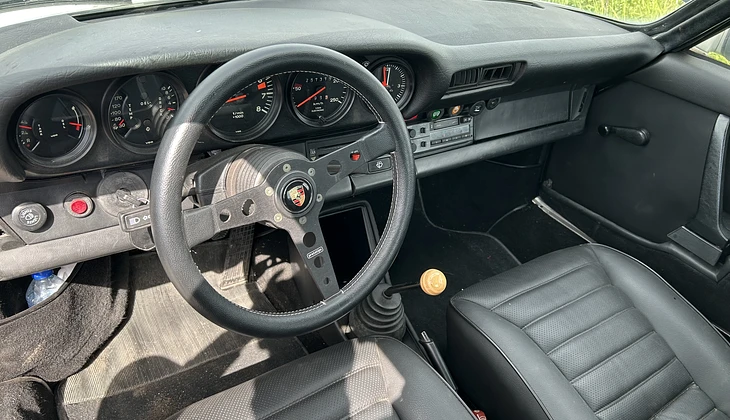 location-PORSCHE-Hazebrouck-roadstr