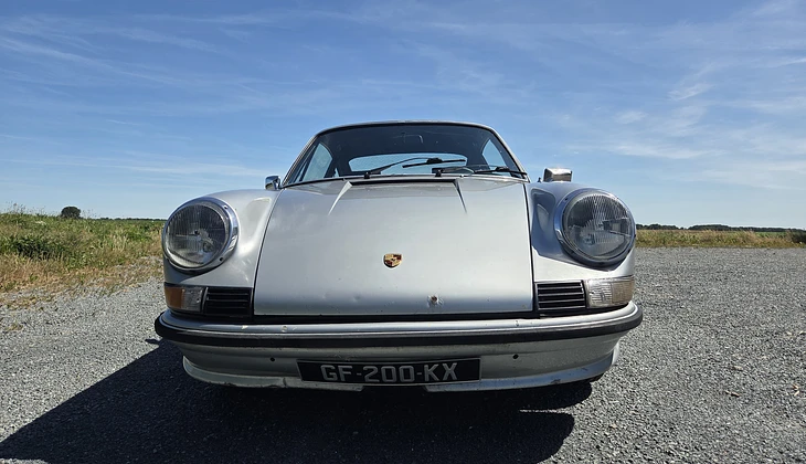location-PORSCHE-Paris-roadstr