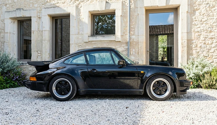 location-PORSCHE-Mauguio-roadstr
