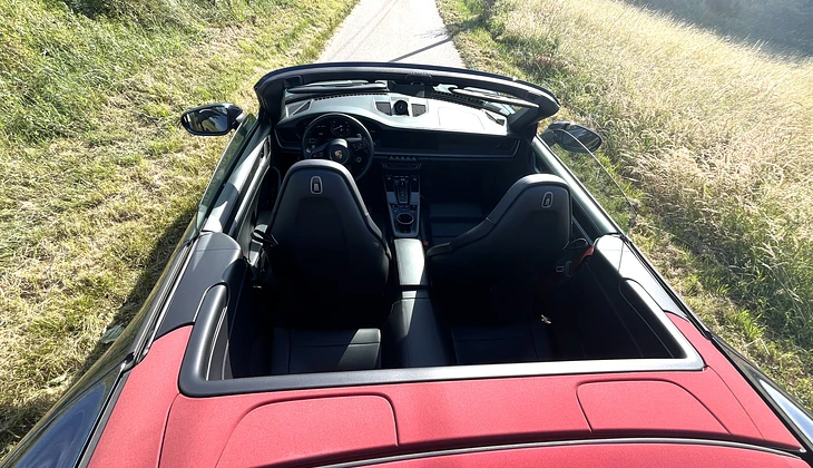 location-PORSCHE-Lyon-roadstr