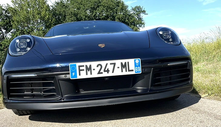 location-PORSCHE-Lyon-roadstr