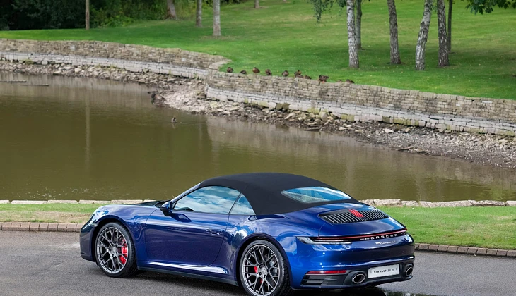 location-PORSCHE-Aix-en-Provence-roadstr