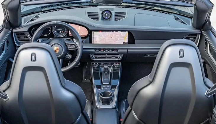 location-PORSCHE-Aix-en-Provence-roadstr