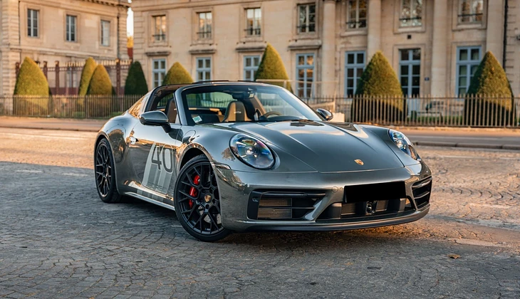 location-PORSCHE-Paris-roadstr