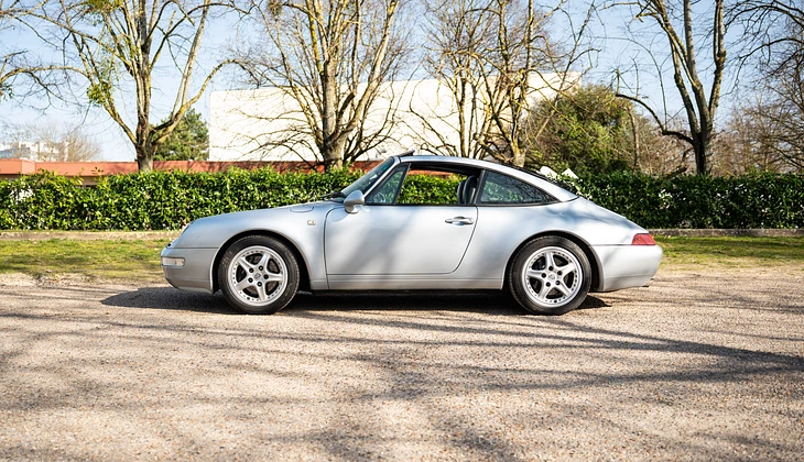 location-PORSCHE-Courbevoie-roadstr