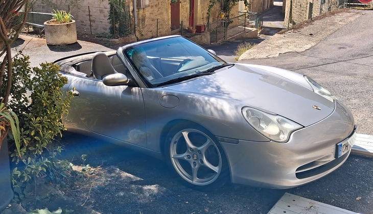 location-PORSCHE-Saint-Rome-de-Cernon-roadstr