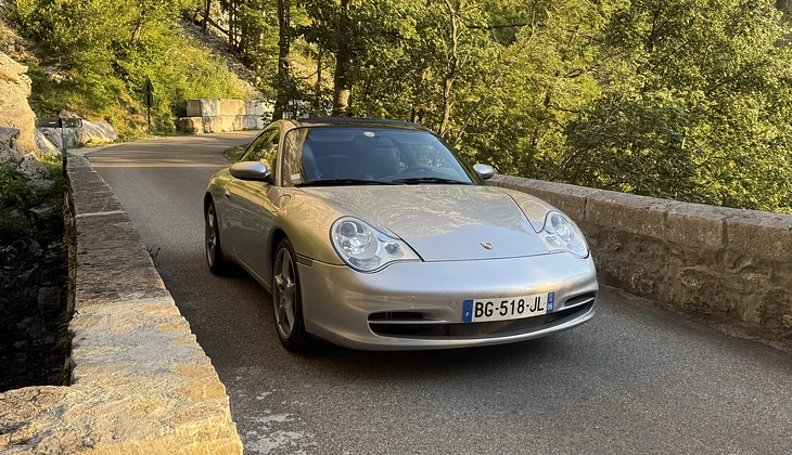 location-PORSCHE-Charavines-roadstr