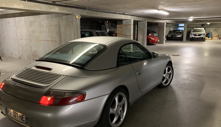 location-PORSCHE-Annemasse-roadstr
