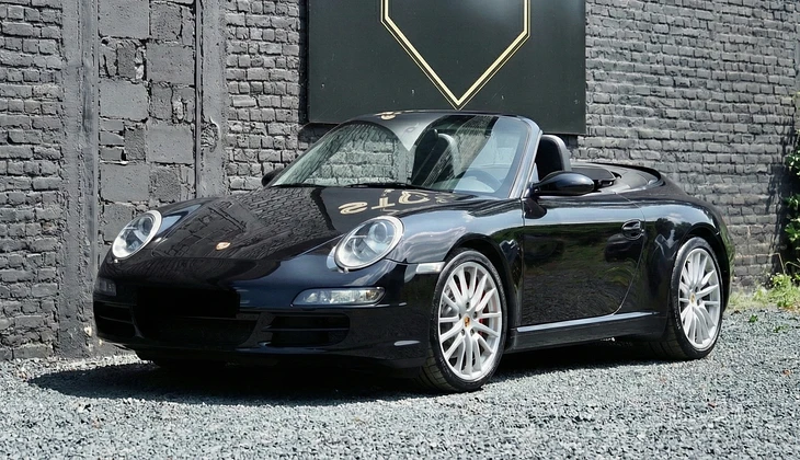 location-PORSCHE-Saint-Raphaël-roadstr