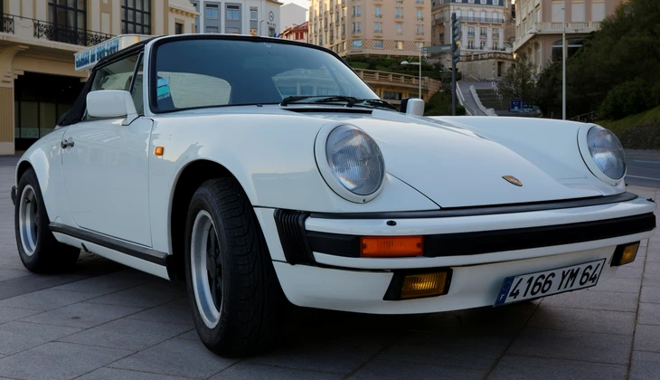 location-PORSCHE-Pau-roadstr