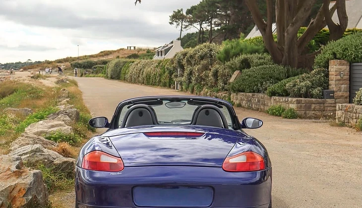 location-PORSCHE-Tréméoc-roadstr