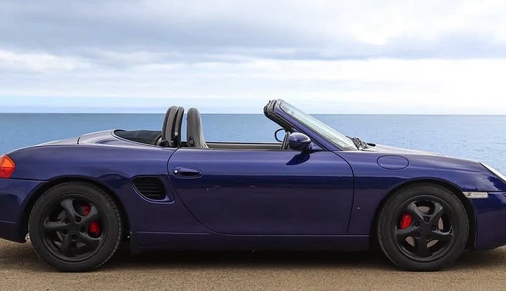 location-PORSCHE-Tréméoc-roadstr
