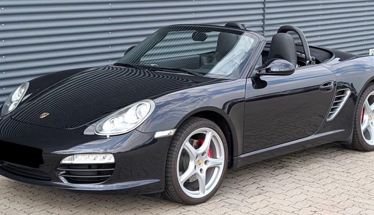 location-PORSCHE-Rosselange-roadstr