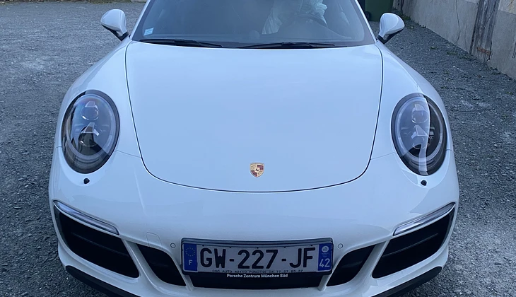 location-PORSCHE-Saint-André-le-Puy-roadstr