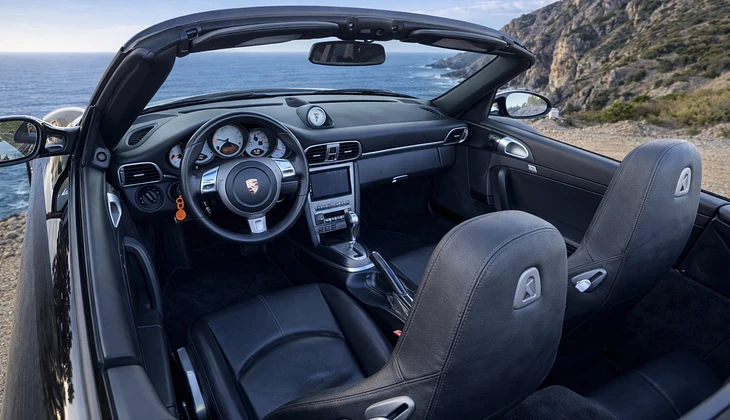 location-PORSCHE-Nice-roadstr