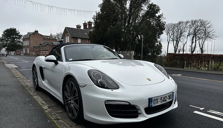 location-PORSCHE-Marly-le-Roi-roadstr