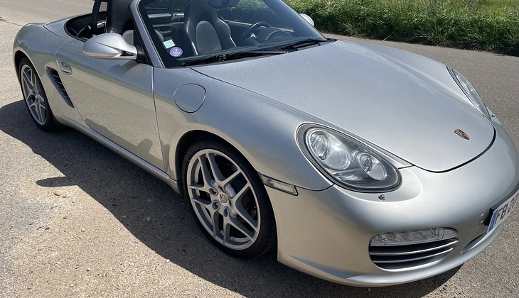 location-PORSCHE-Vernaison-roadstr