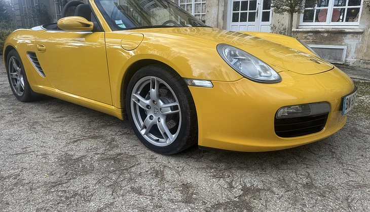 location-PORSCHE-Valambray-roadstr