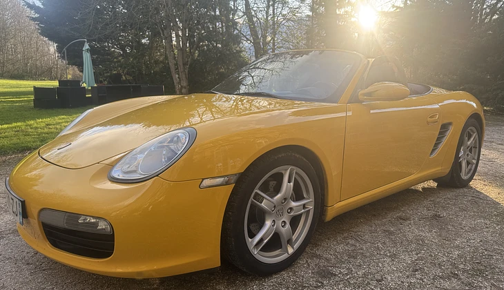 location-PORSCHE-Valambray-roadstr