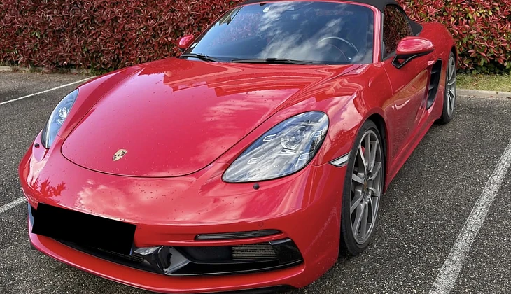 location-PORSCHE-Guilherand-Granges-roadstr