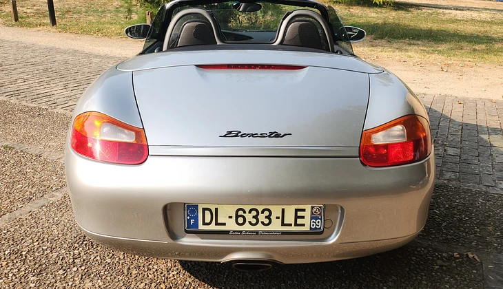 location-PORSCHE-Maillé-roadstr