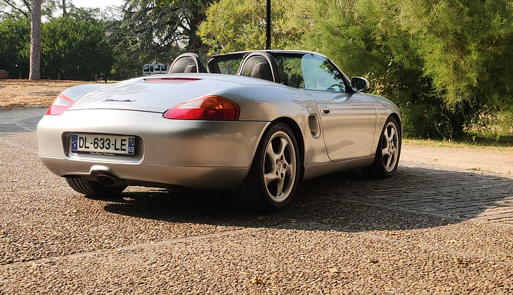 location-PORSCHE-Maillé-roadstr