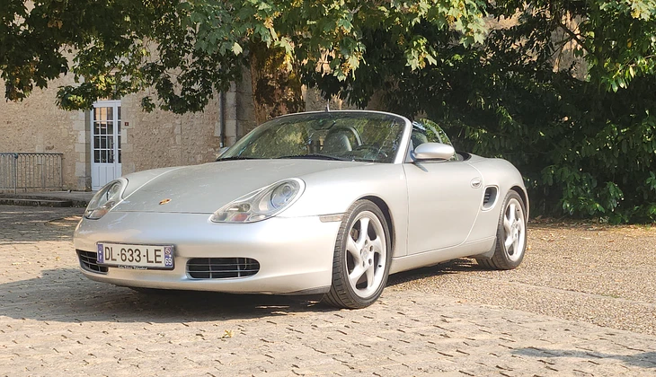location-PORSCHE-Maillé-roadstr