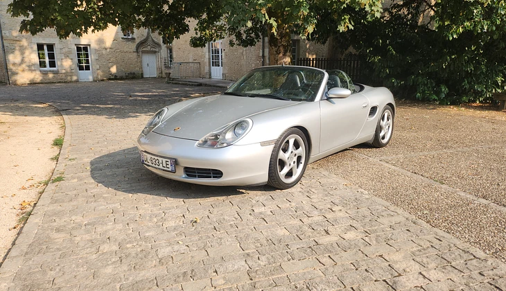 location-PORSCHE-Maillé-roadstr
